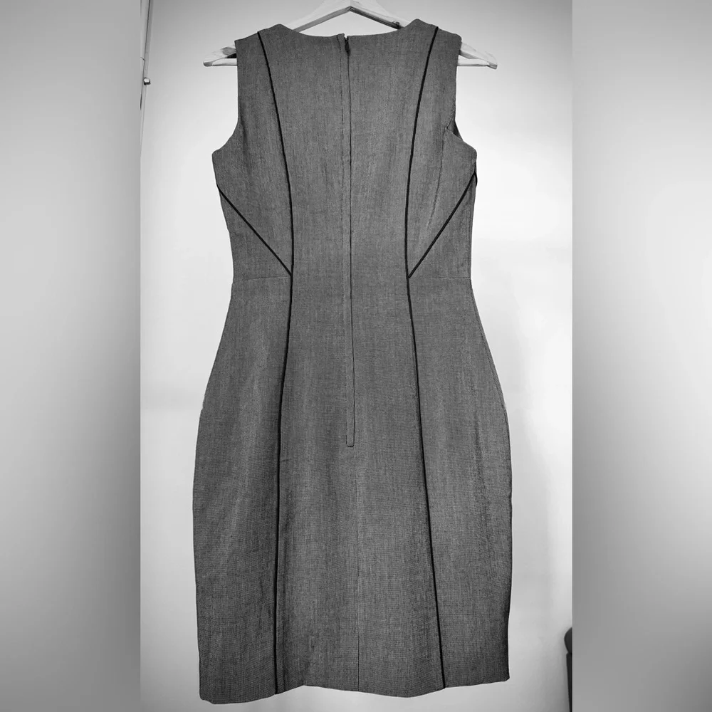 H&M Tailored Sheath Dress Gray Size 6 Bodycon Panel Structured Office Chic - Picture 6 of 10